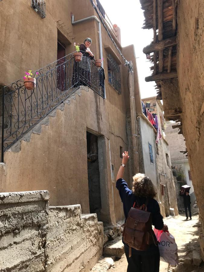 Amlougui House Panzió Asgaour Kültér fotó