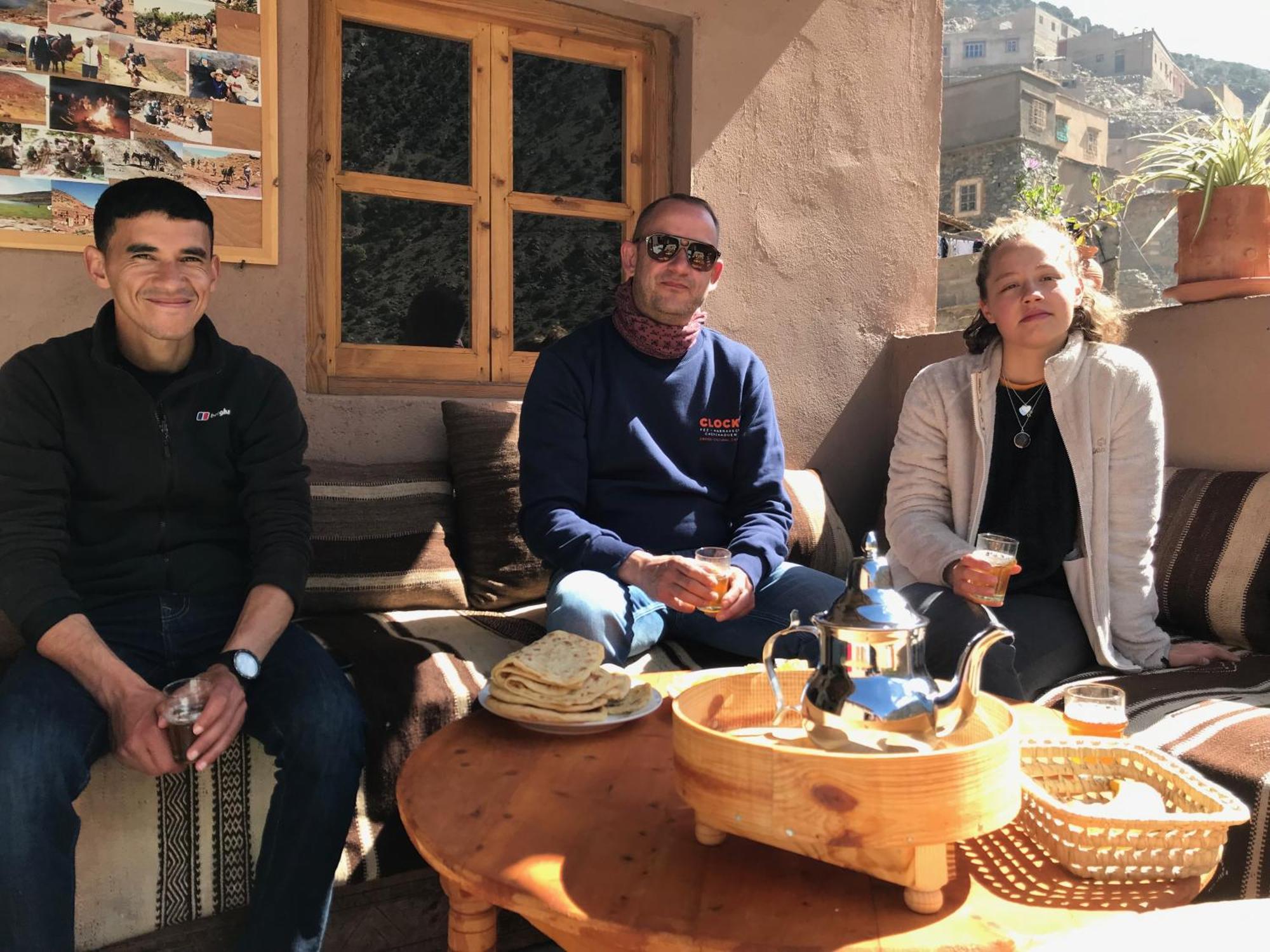 Amlougui House Panzió Asgaour Kültér fotó